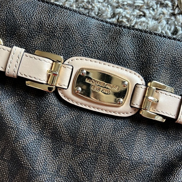 Michael Kors leather crossbody purse - Picture 3 of 6